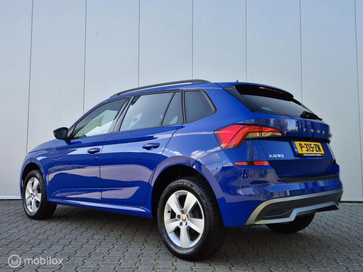 1.0 TSI SPORT AUTOMAAT/CAMERA/LED/STOELVERWARMING/CARPLAY