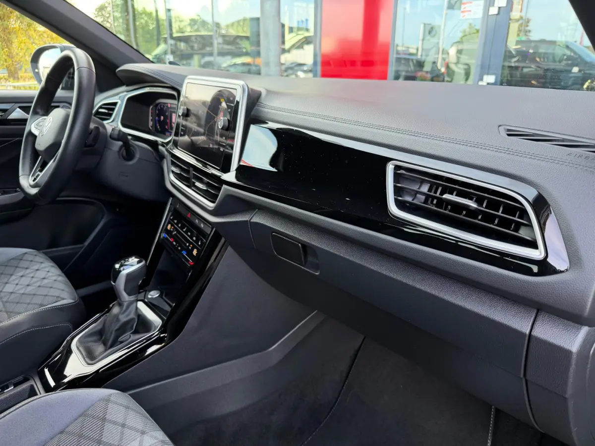 1.5 TSI 3 X R-Line DSG-7 | Camera | Parksens | IQ-Lights | Stoelverwarming | Keyless | Carplay |