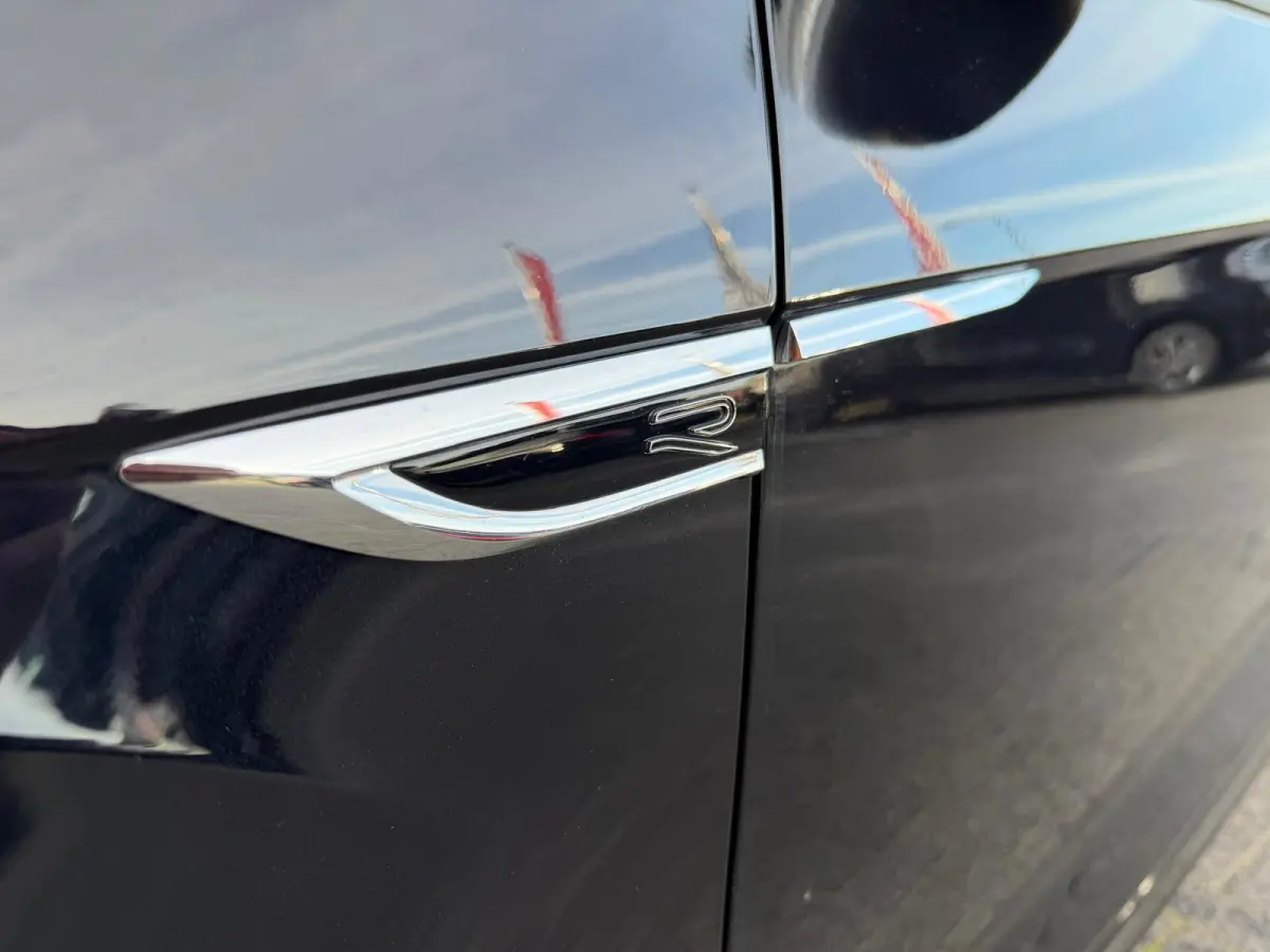 1.5 TSI 3 X R-Line DSG-7 | Camera | Parksens | IQ-Lights | Stoelverwarming | Keyless | Carplay |