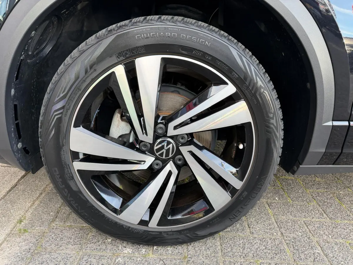 1.5 TSI 3 X R-Line DSG-7 | Camera | Parksens | IQ-Lights | Stoelverwarming | Keyless | Carplay |