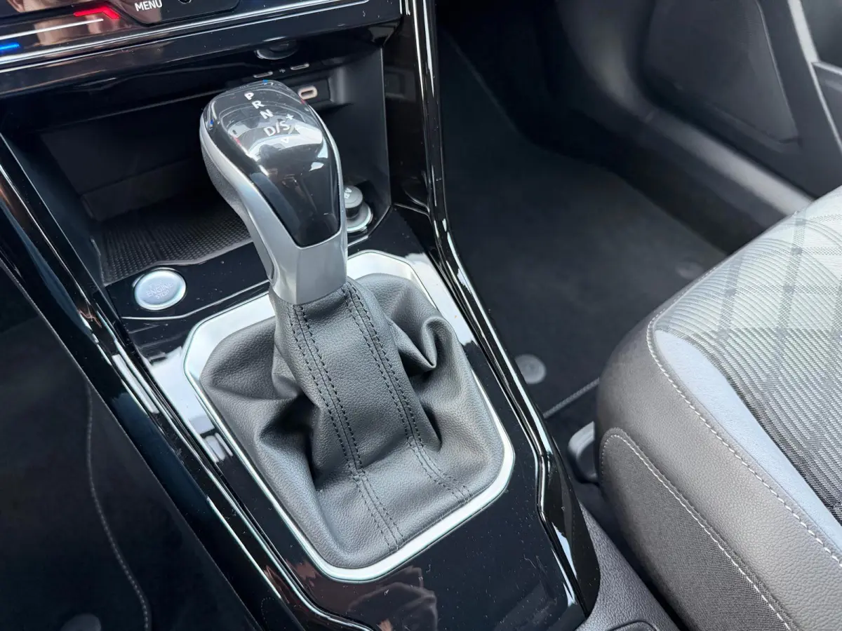 1.5 TSI 3 X R-Line DSG-7 | Camera | Parksens | IQ-Lights | Stoelverwarming | Keyless | Carplay |