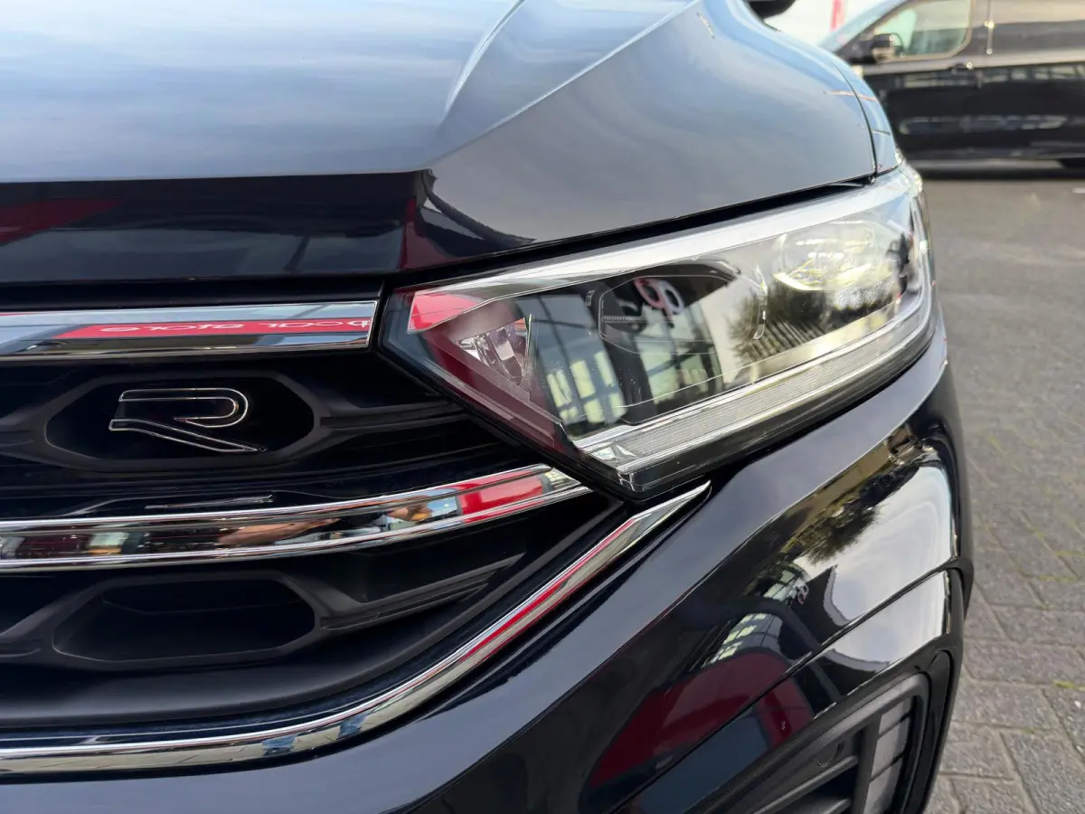 1.5 TSI 3 X R-Line DSG-7 | Camera | Parksens | IQ-Lights | Stoelverwarming | Keyless | Carplay |