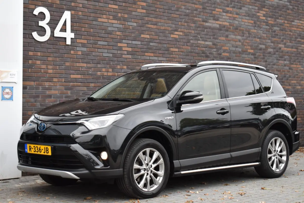 2.5 Hybrid ECC PANODAK LEDER LMV NAVI