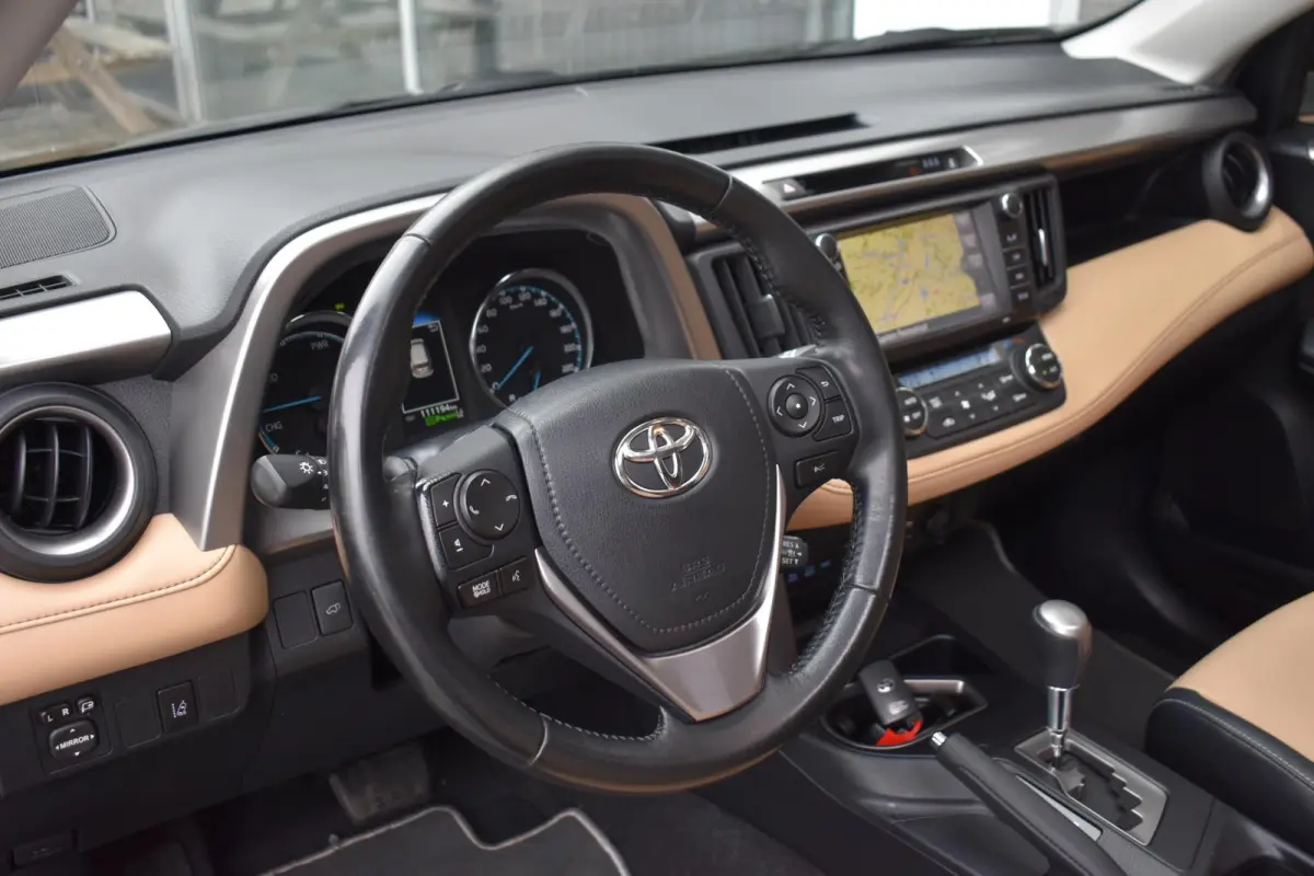 2.5 Hybrid ECC PANODAK LEDER LMV NAVI