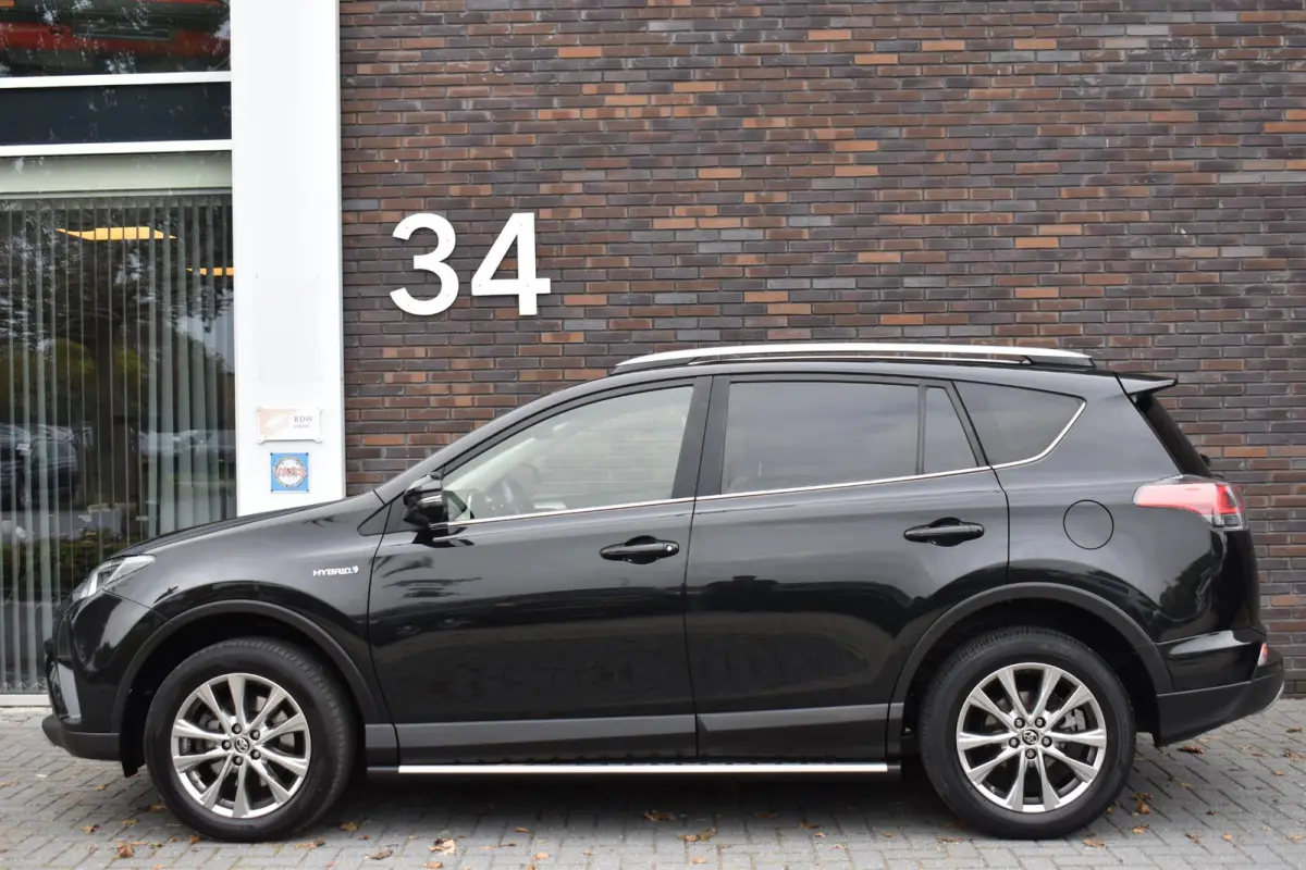 2.5 Hybrid ECC PANODAK LEDER LMV NAVI