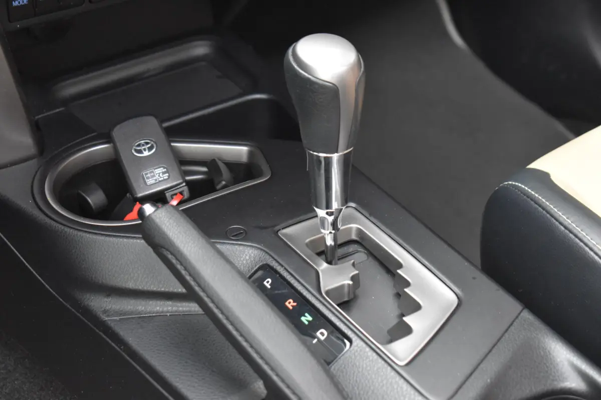 2.5 Hybrid ECC PANODAK LEDER LMV NAVI