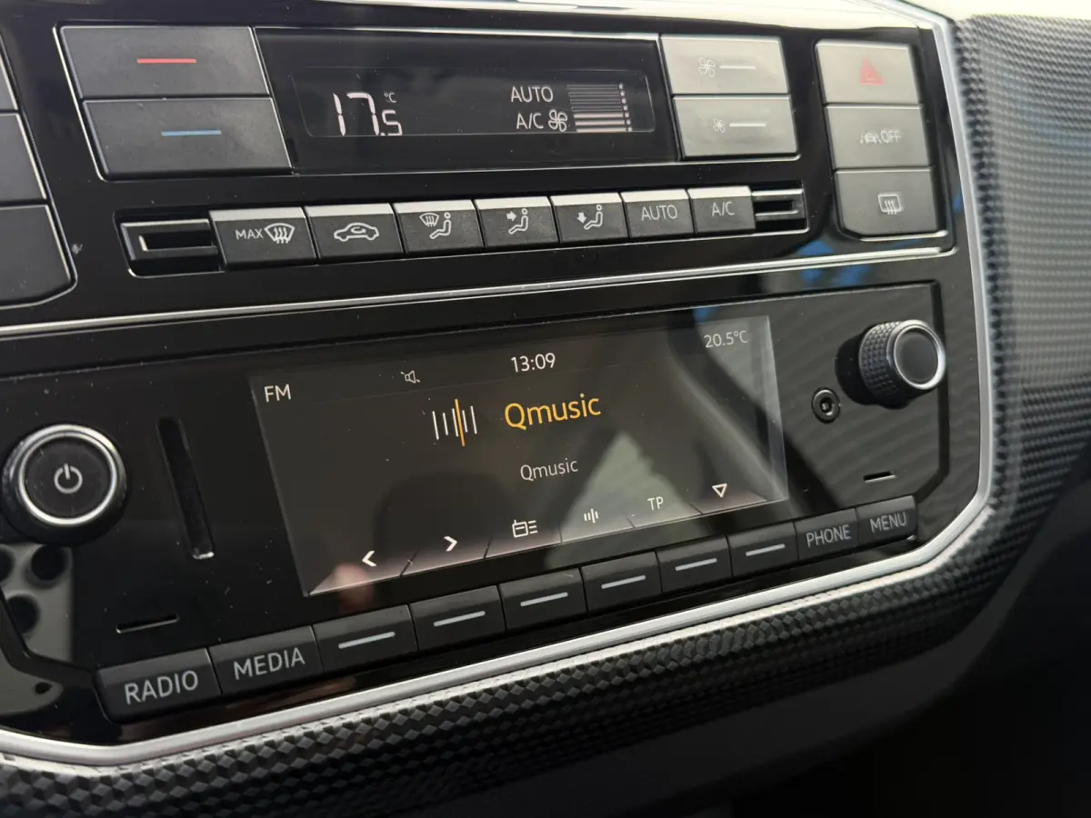 Up! 1.0 BMT move up! Achteruitrijcamera Climate Controle PDC Carkit Cruise Control 4S Banden