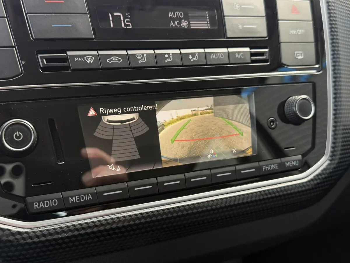 Up! 1.0 BMT move up! Achteruitrijcamera Climate Controle PDC Carkit Cruise Control 4S Banden