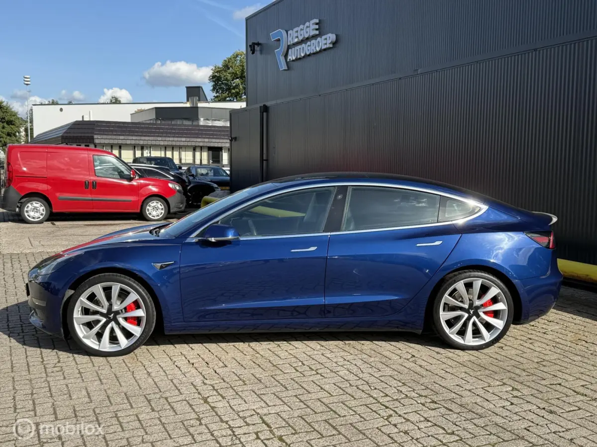 Performance AWD 75 kWh ACCU NIEUW | SOH 100%