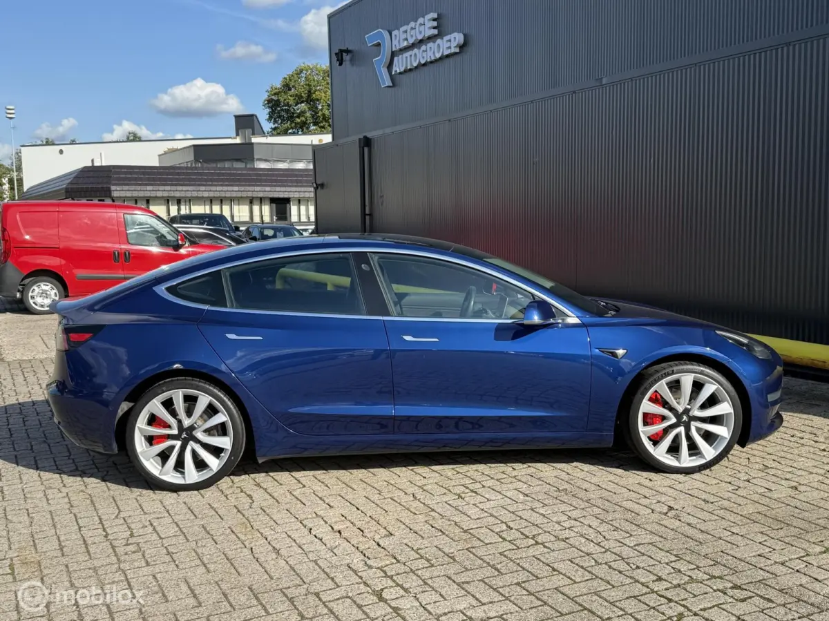 Performance AWD 75 kWh ACCU NIEUW | SOH 100%