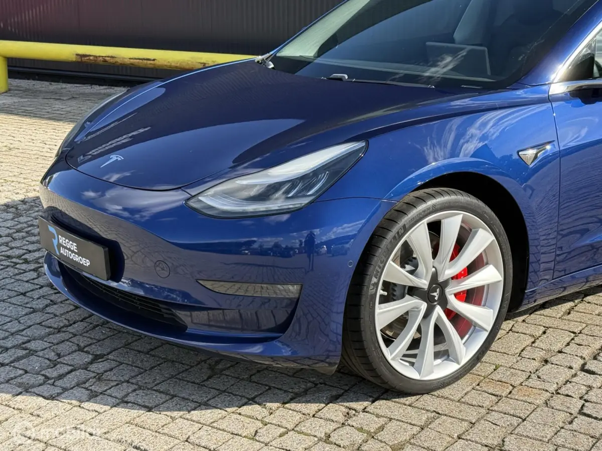 Performance AWD 75 kWh ACCU NIEUW | SOH 100%