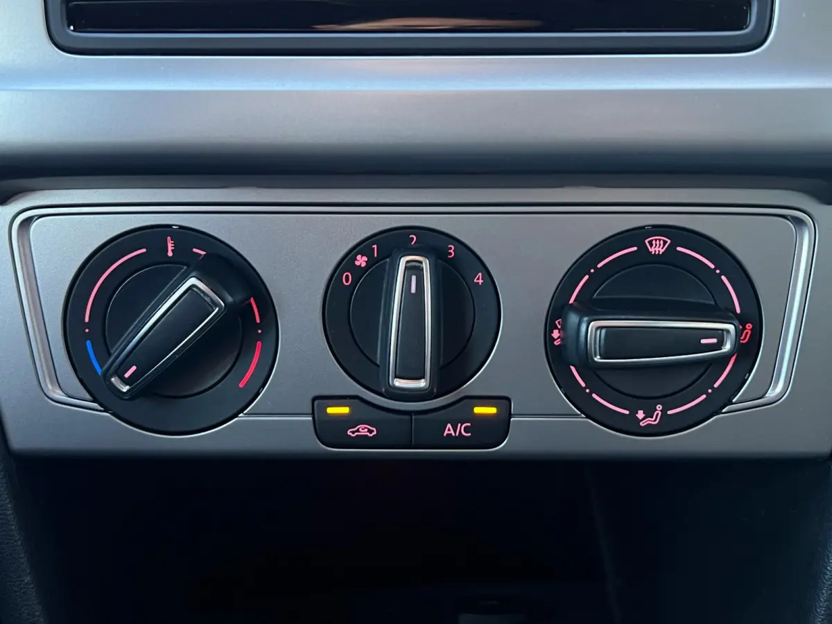 1.0 BlueMotion|Cruise|Airco|Carplay|Navi|NAP