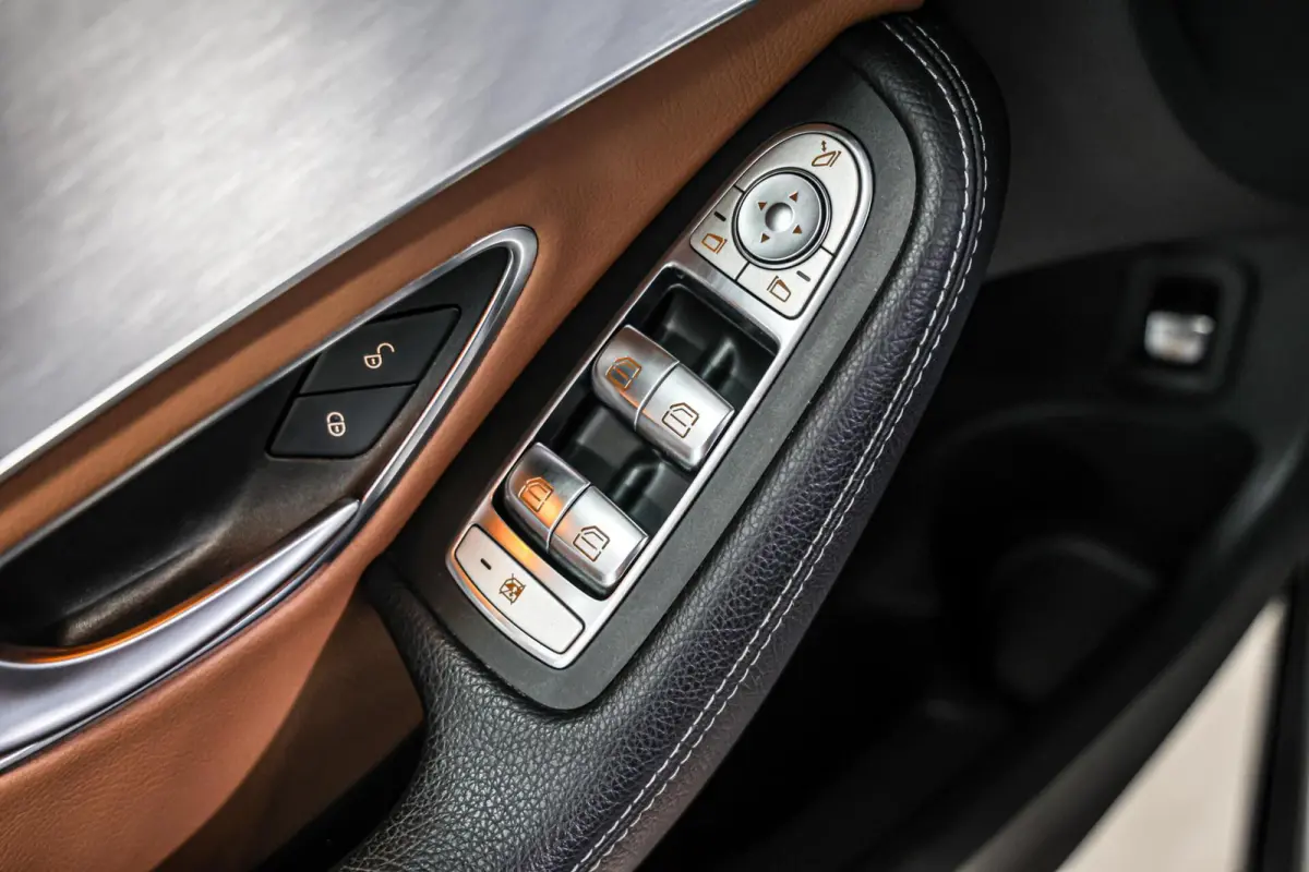 180 AMG|Leder|NAP|Virtual|360 camera