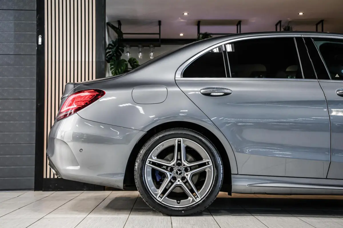 180 AMG|Leder|NAP|Virtual|360 camera