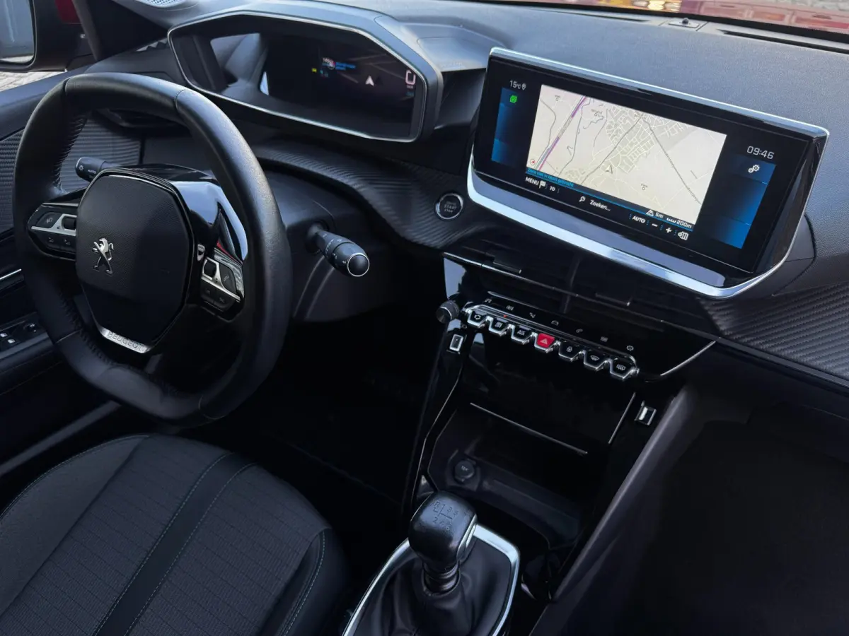 1.2 PureTech Allure Pack | NL-Auto | Camera | Navigatie | LED | Virtual Cockpit