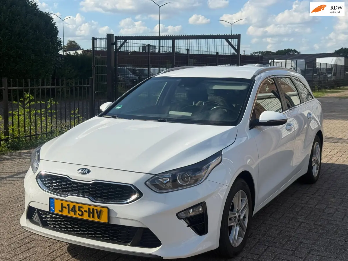 1.0 T-GDi DynamicLine Trekhaak Dealer onderhouden nette auto!