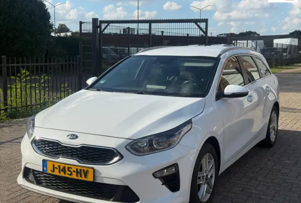 1.0 T-GDi DynamicLine Trekhaak Dealer onderhouden nette auto!