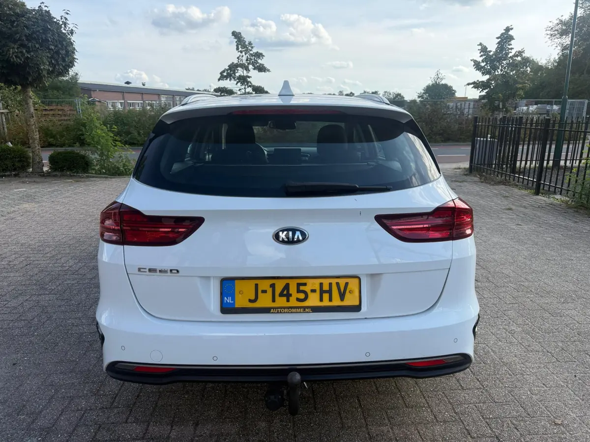 1.0 T-GDi DynamicLine Trekhaak Dealer onderhouden nette auto!
