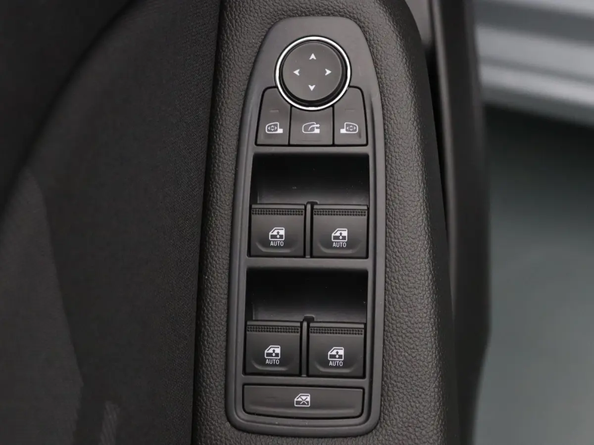 145pk E-Tech Full Hybrid esprit Alpine Apple Carplay/Android Auto | Climate