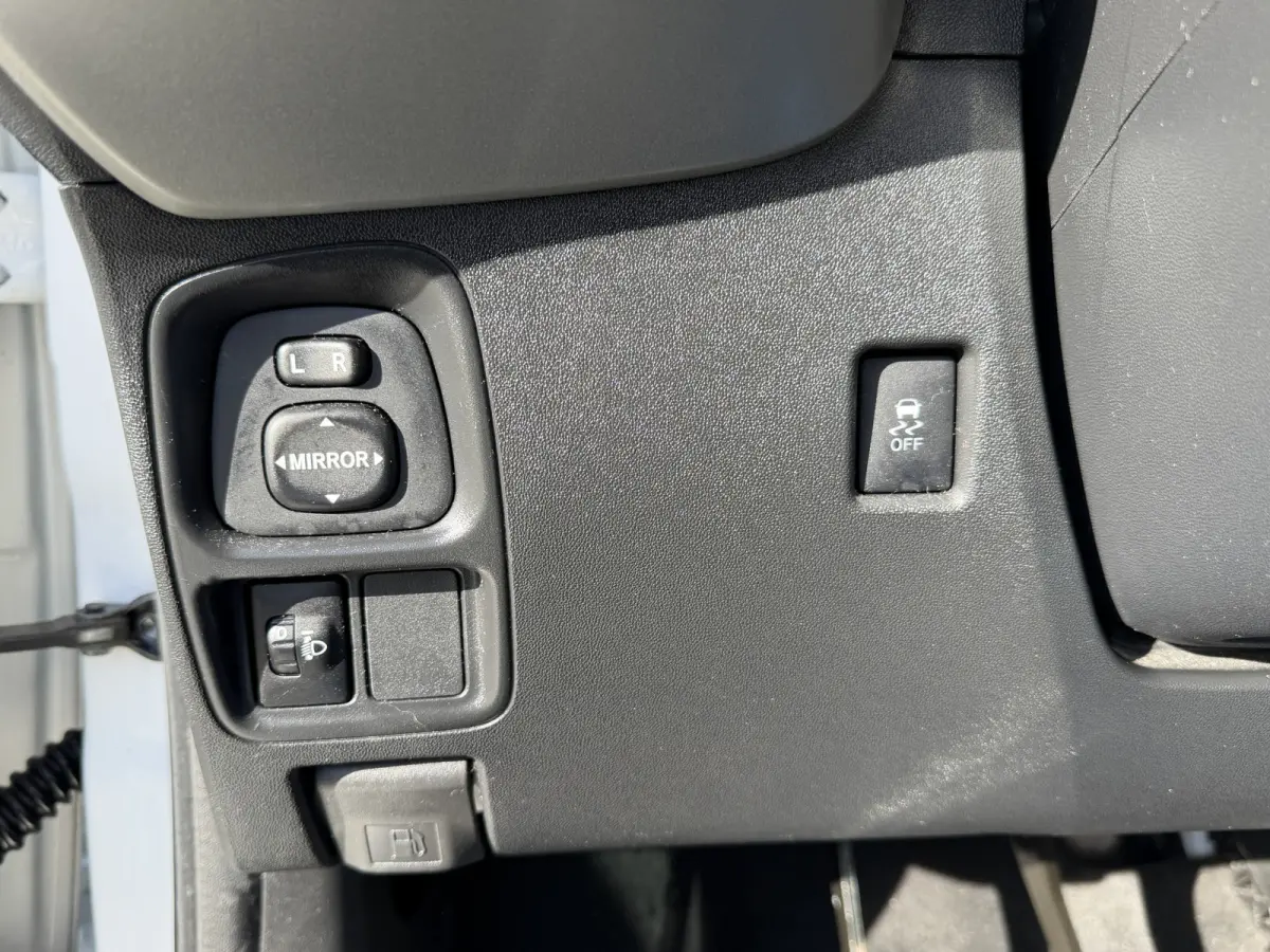 1.0 VVT-i x-play Airco