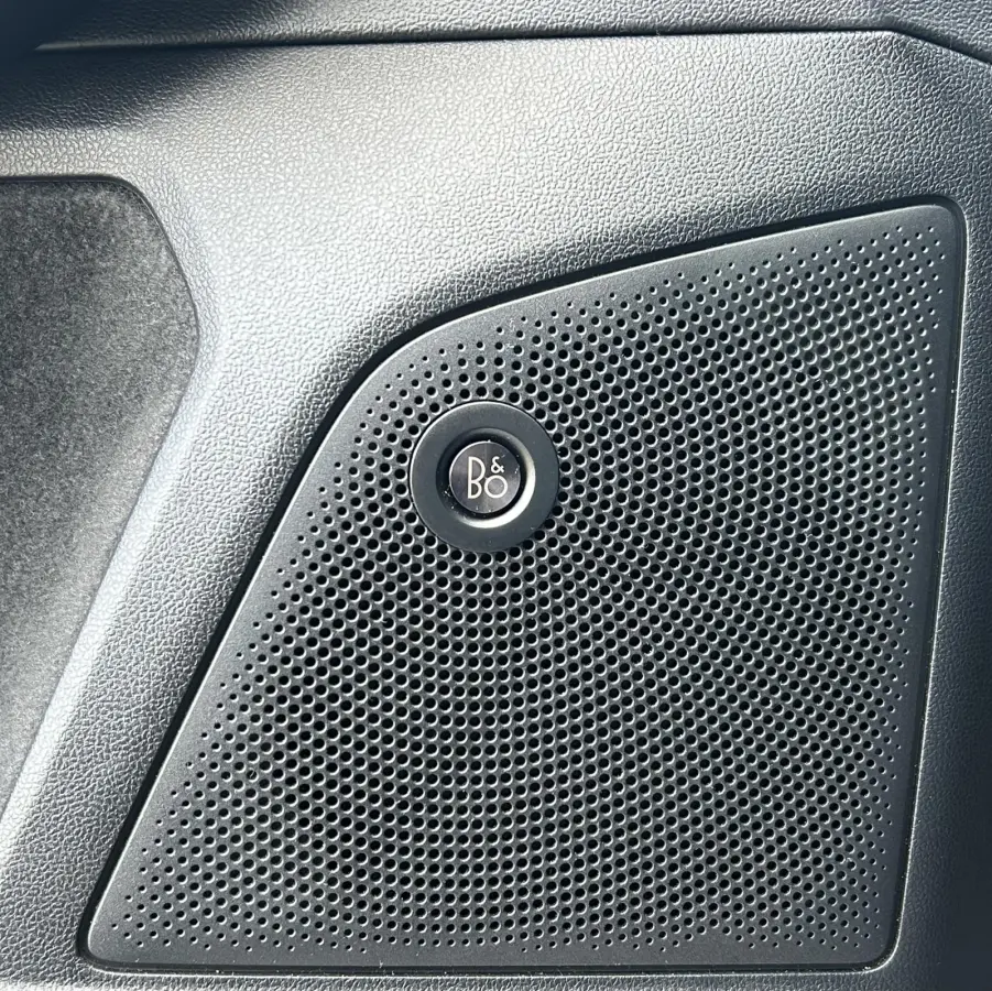 1.0 EcoBoost ST Line Business | NL AUTO | PANO | ACC | Dealer onderhouden | Achteruitrijcamera | Keyless Entry | Navigatie | DAB+ | B&O Audio | LED | Stoelverwarming | Stuurverwarming | Voor