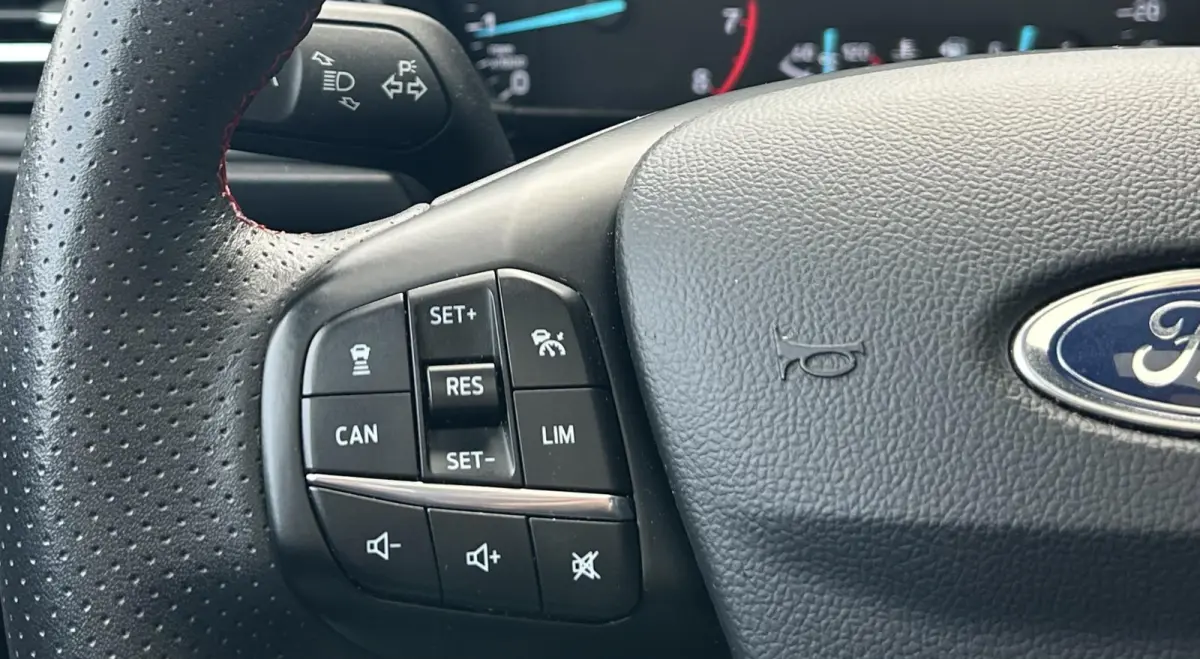 1.0 EcoBoost ST Line Business | NL AUTO | PANO | ACC | Dealer onderhouden | Achteruitrijcamera | Keyless Entry | Navigatie | DAB+ | B&O Audio | LED | Stoelverwarming | Stuurverwarming | Voor
