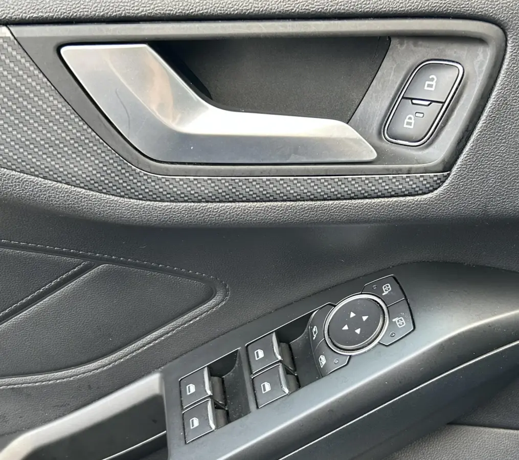 1.0 EcoBoost ST Line Business | NL AUTO | PANO | ACC | Dealer onderhouden | Achteruitrijcamera | Keyless Entry | Navigatie | DAB+ | B&O Audio | LED | Stoelverwarming | Stuurverwarming | Voor