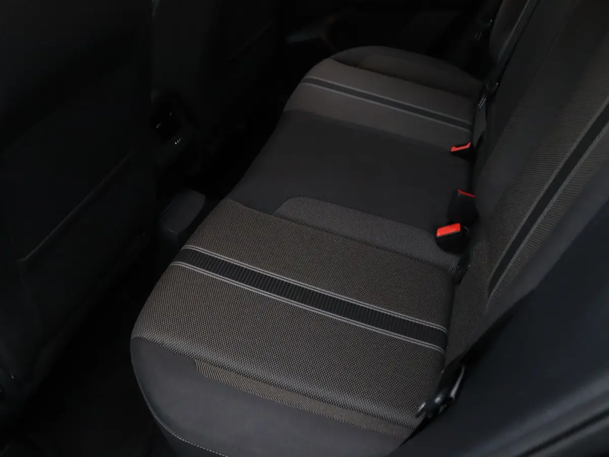 150pk TSI Style Business Apple Carplay/Android Auto | Airco