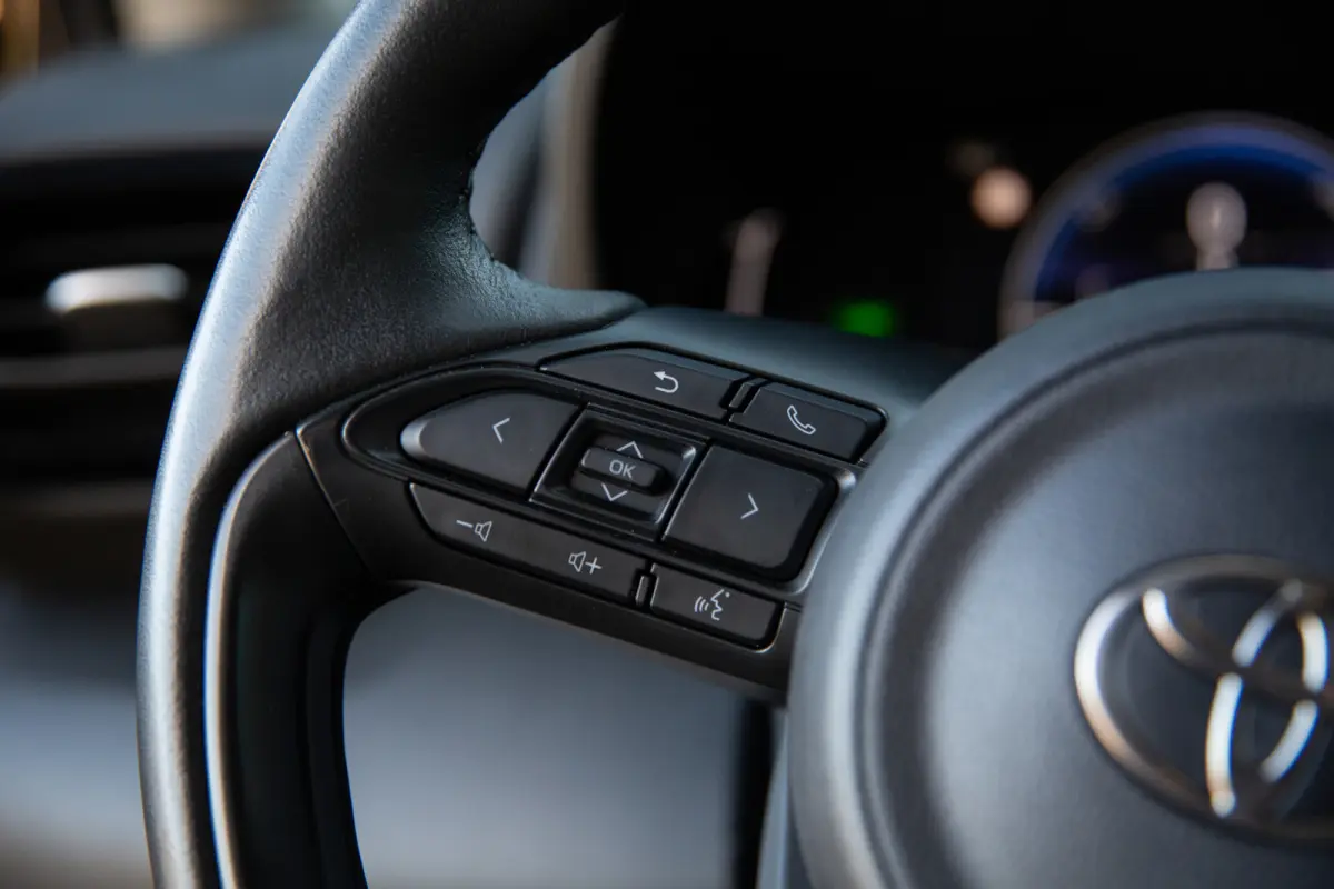 1.5 Hybrid Active , Carplay, Adap. cruise, Achteruitrijcamera, Stoel/stuurverwarming,