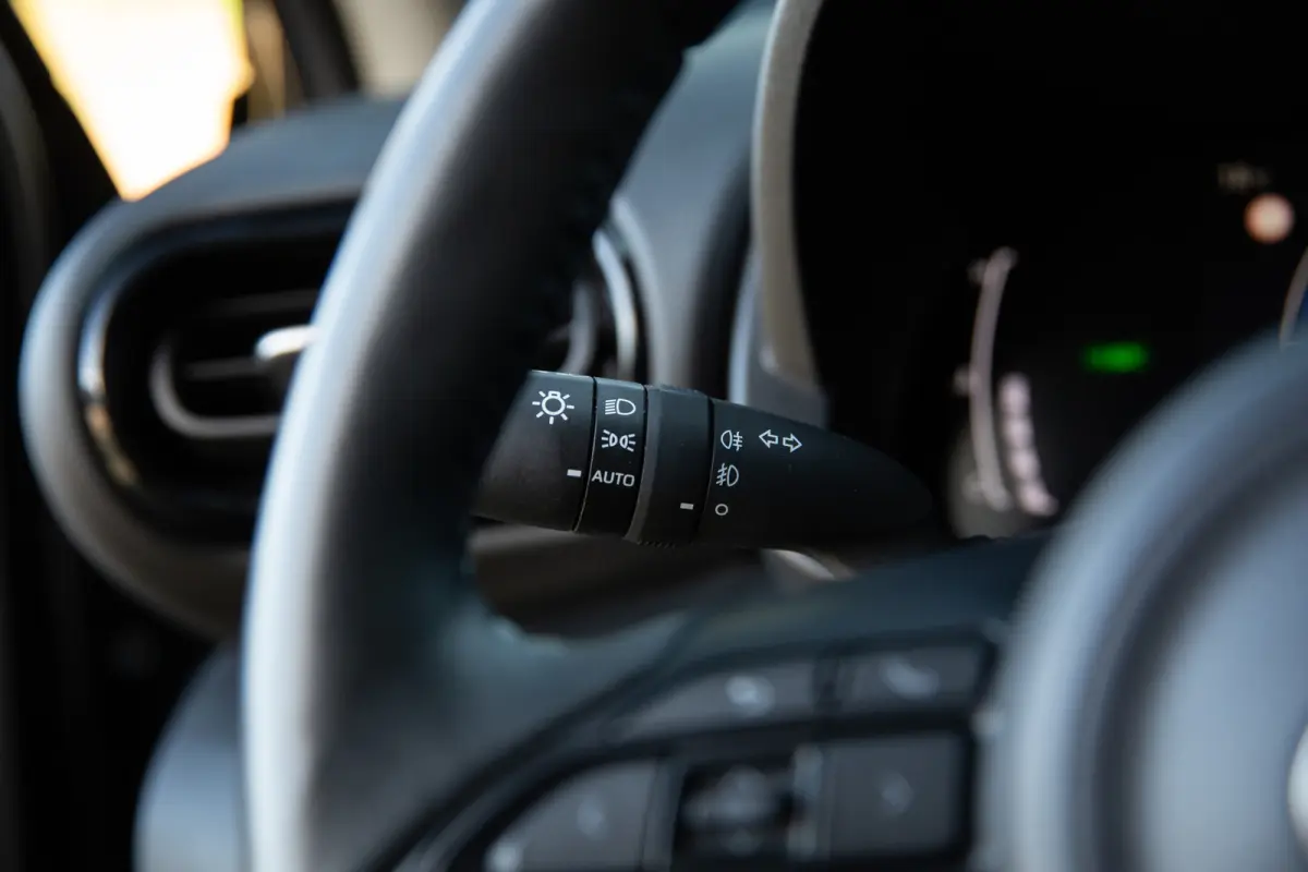 1.5 Hybrid Active , Carplay, Adap. cruise, Achteruitrijcamera, Stoel/stuurverwarming,