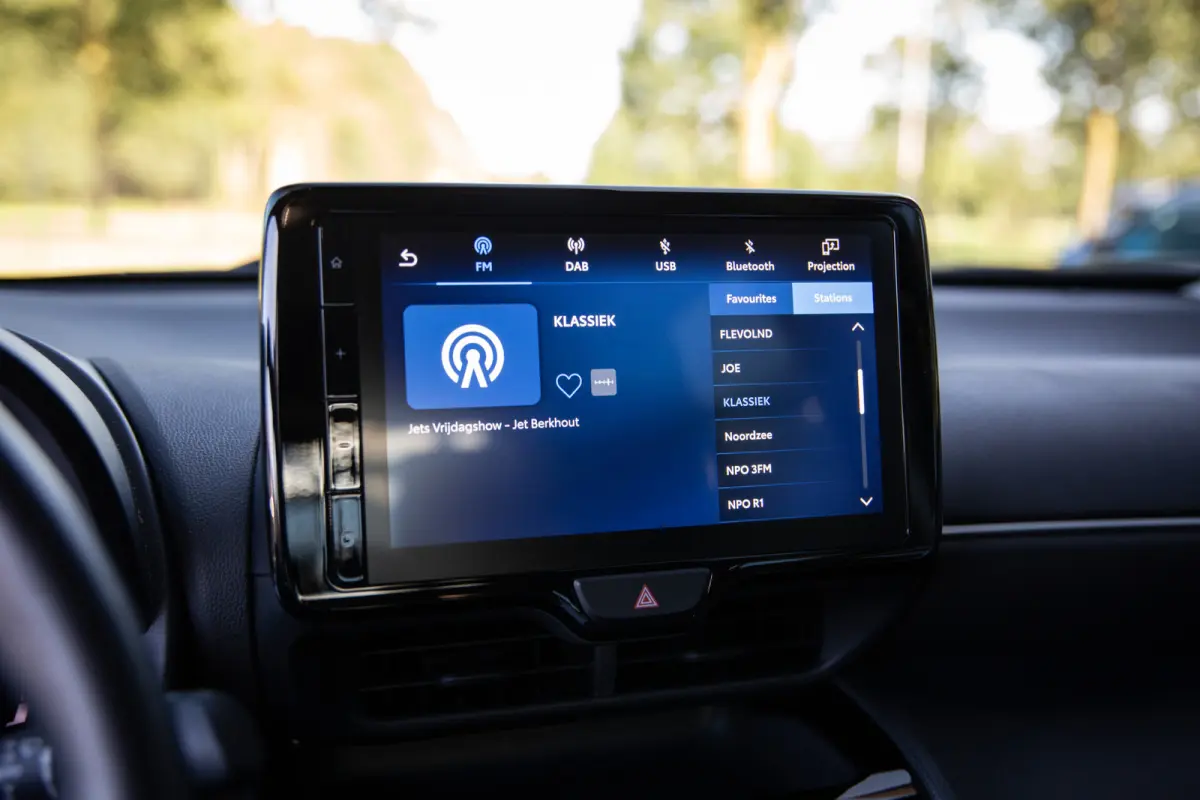 1.5 Hybrid Active , Carplay, Adap. cruise, Achteruitrijcamera, Stoel/stuurverwarming,