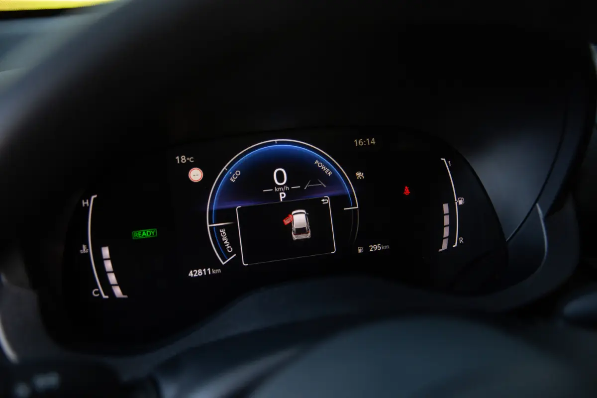 1.5 Hybrid Active , Carplay, Adap. cruise, Achteruitrijcamera, Stoel/stuurverwarming,