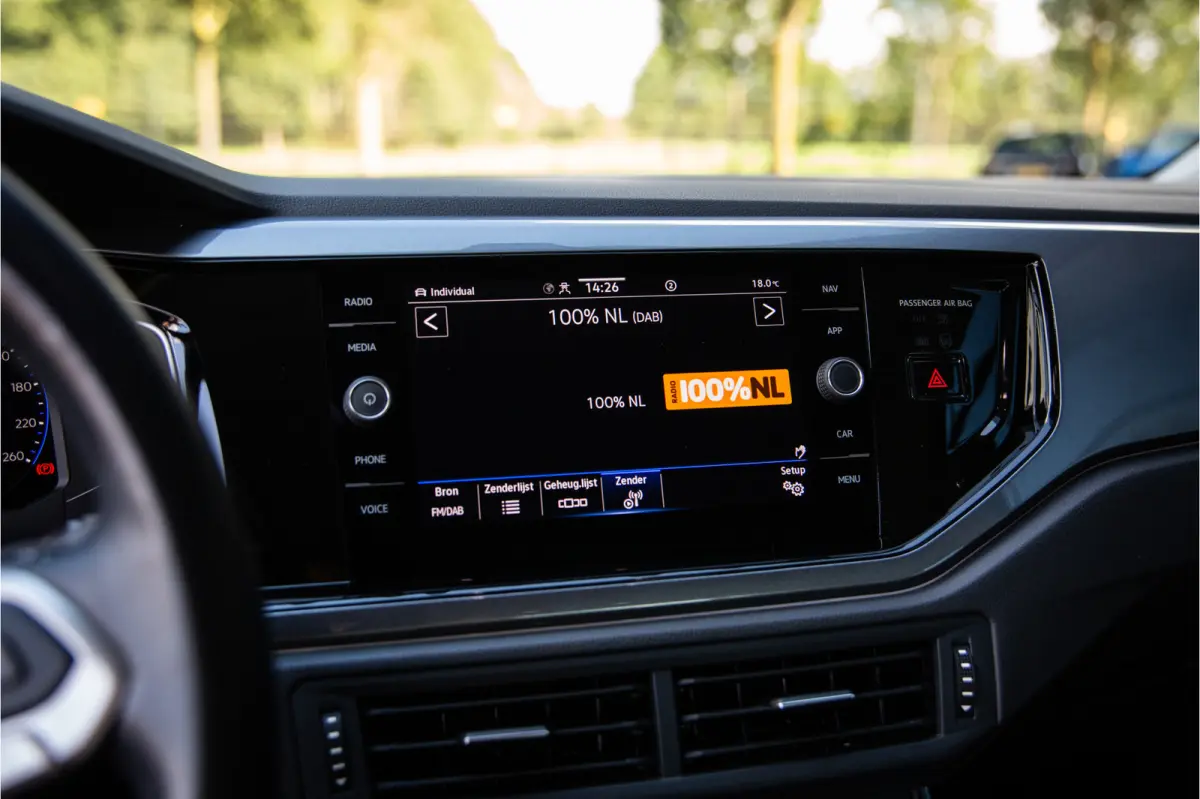1.0 TSI Style , Achteruitrijcamera, Adap. cruise, Stoelverwarming, Carplay,