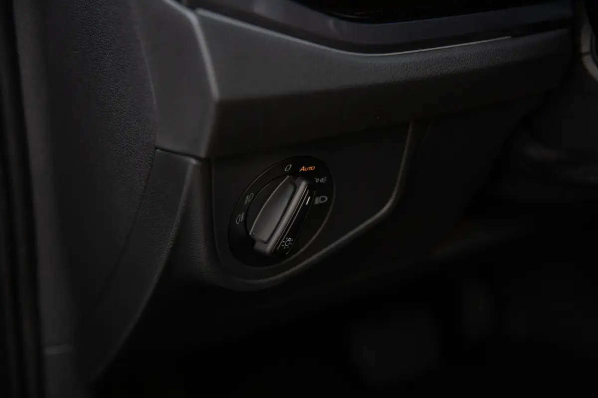 1.0 TSI Style , Achteruitrijcamera, Adap. cruise, Stoelverwarming, Carplay,