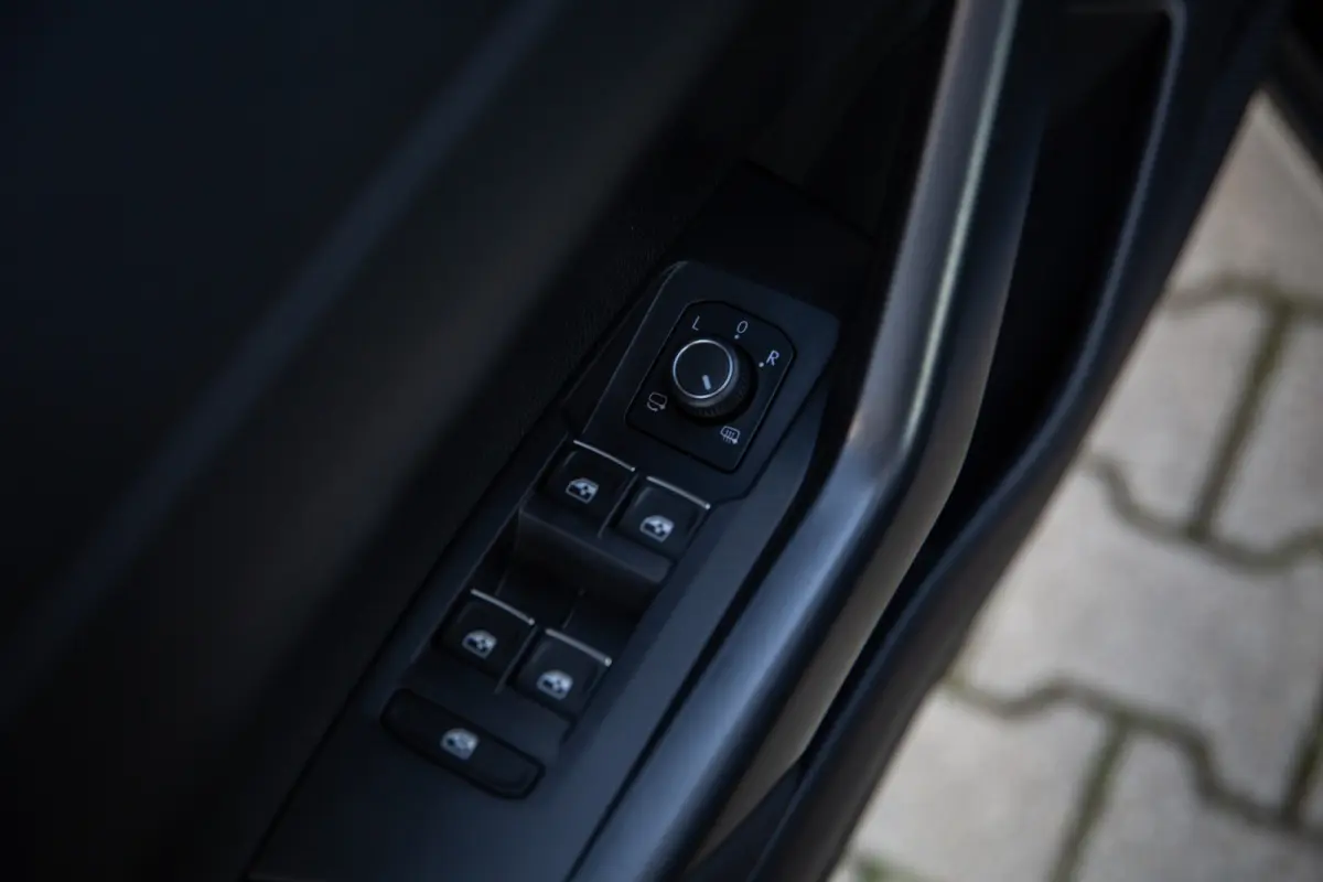 1.0 TSI Style , Achteruitrijcamera, Adap. cruise, Stoelverwarming, Carplay,