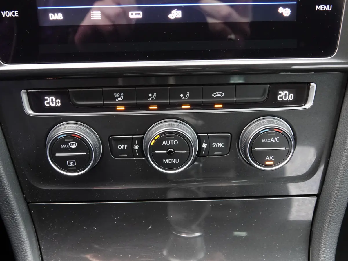 1.0 TSI Comfortline TREKH. | NAVI | ADAPT. CRUISE | LMV | PDC V+A