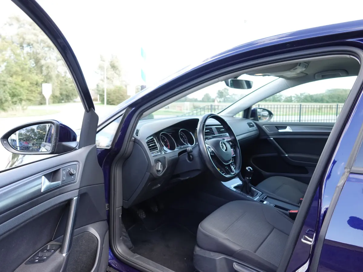 1.0 TSI Comfortline TREKH. | NAVI | ADAPT. CRUISE | LMV | PDC V+A