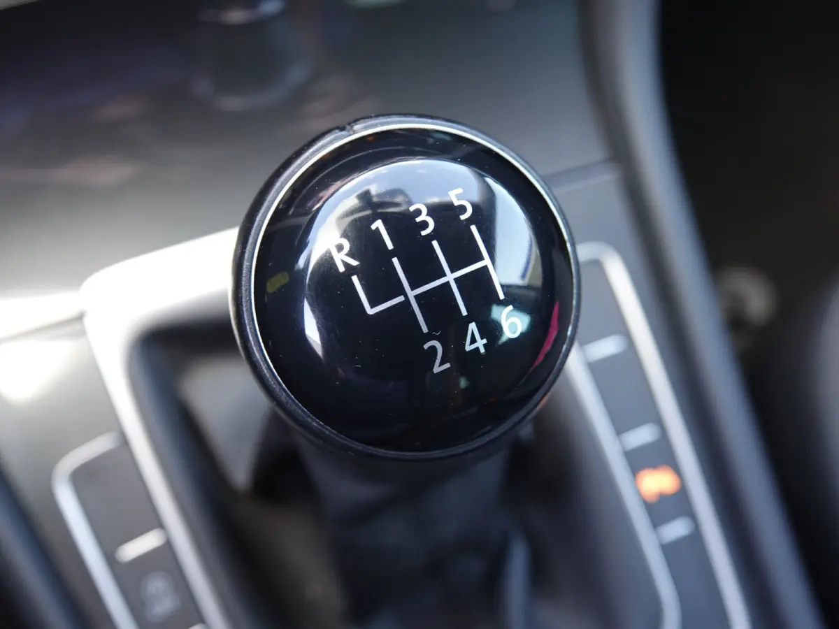 1.0 TSI Comfortline TREKH. | NAVI | ADAPT. CRUISE | LMV | PDC V+A