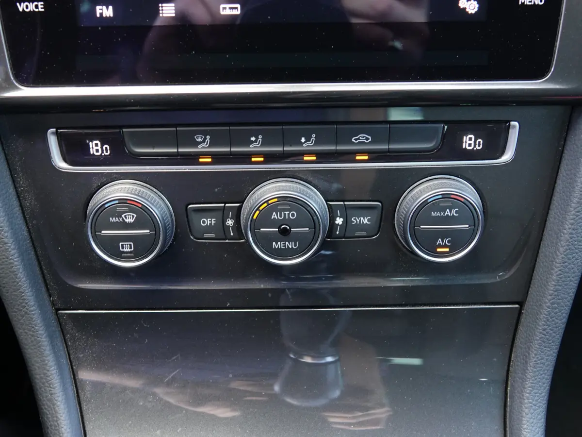 1.0 TSI Comfortline TREKH. | NAVI | ADAPT. CRUISE | LMV | PDC V+A
