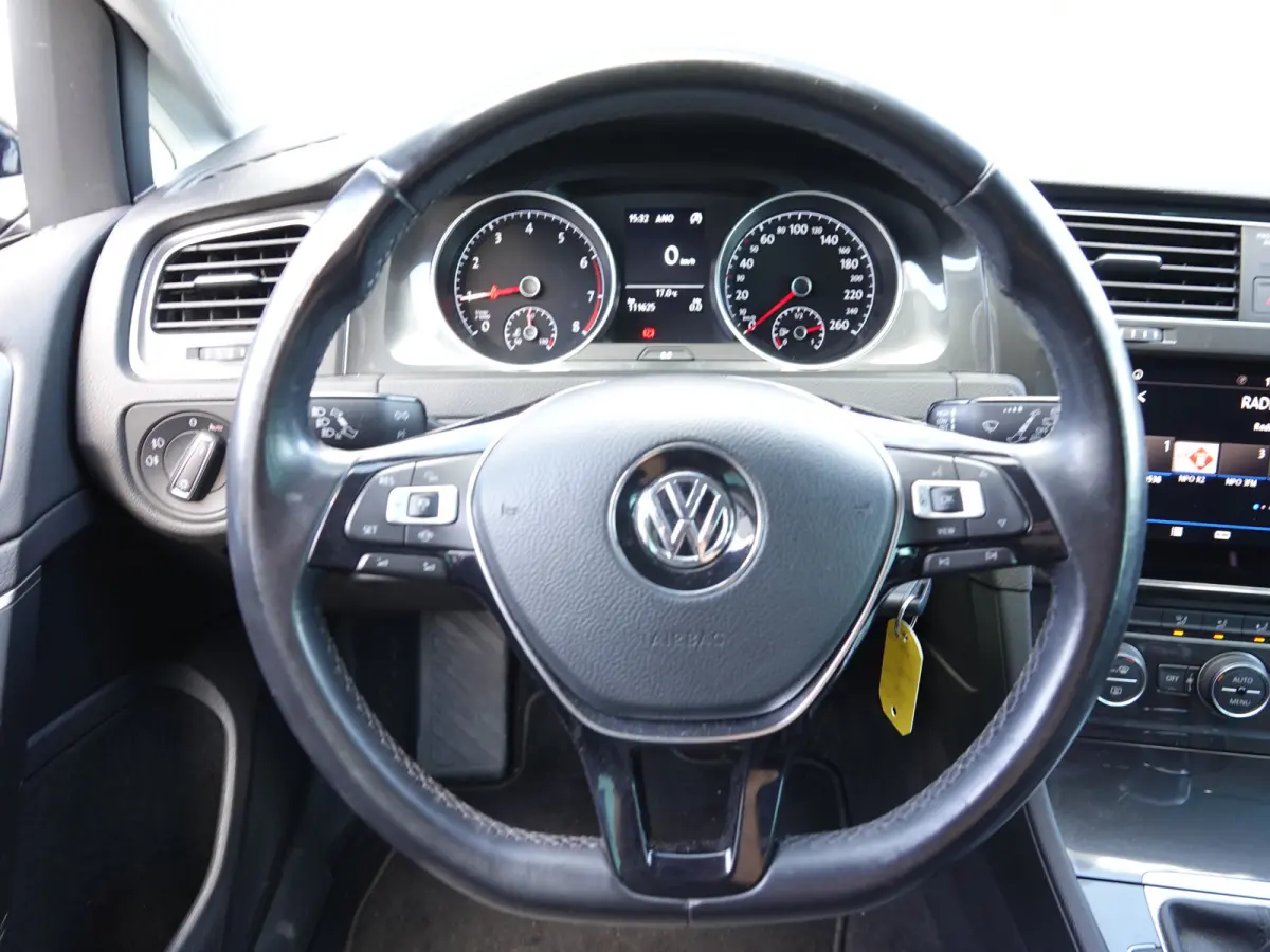 1.0 TSI Comfortline TREKH. | NAVI | ADAPT. CRUISE | LMV | PDC V+A