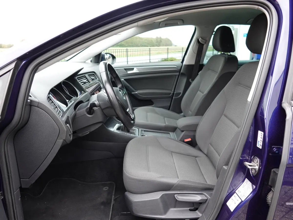 1.0 TSI Comfortline TREKH. | NAVI | ADAPT. CRUISE | LMV | PDC V+A
