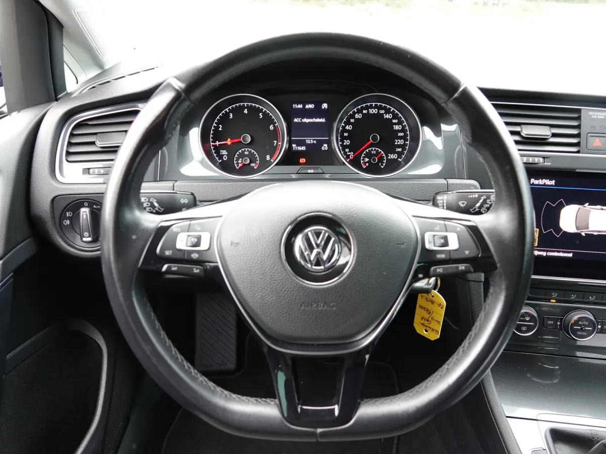 1.0 TSI Comfortline TREKH. | NAVI | ADAPT. CRUISE | LMV | PDC V+A