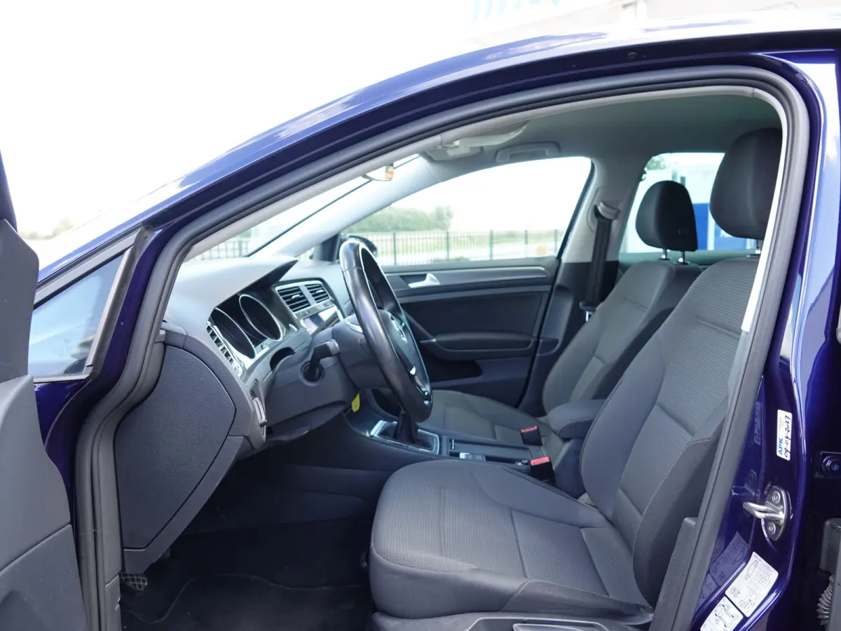 1.0 TSI Comfortline TREKH. | NAVI | ADAPT. CRUISE | LMV | PDC V+A
