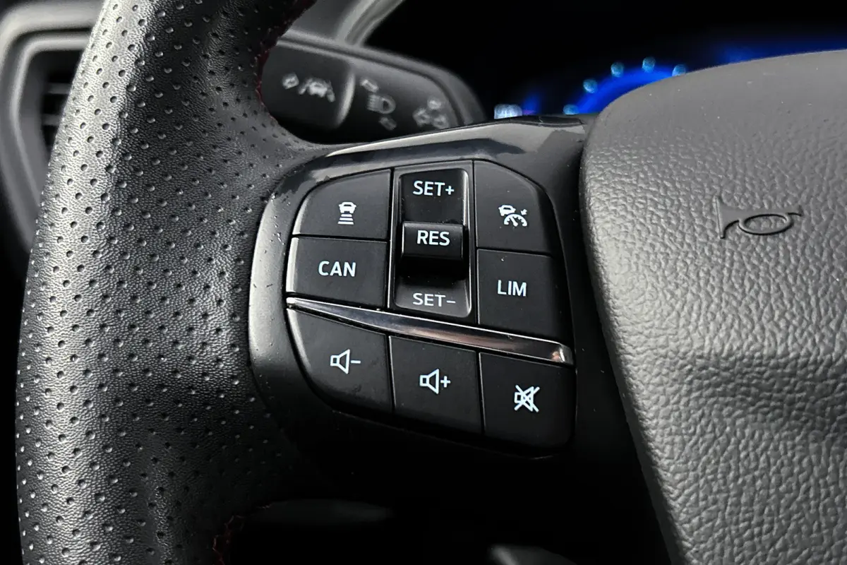 1.0 EcoBoost Hybrid ST Line X | Stoelverwarming | Adaptieve cruise control