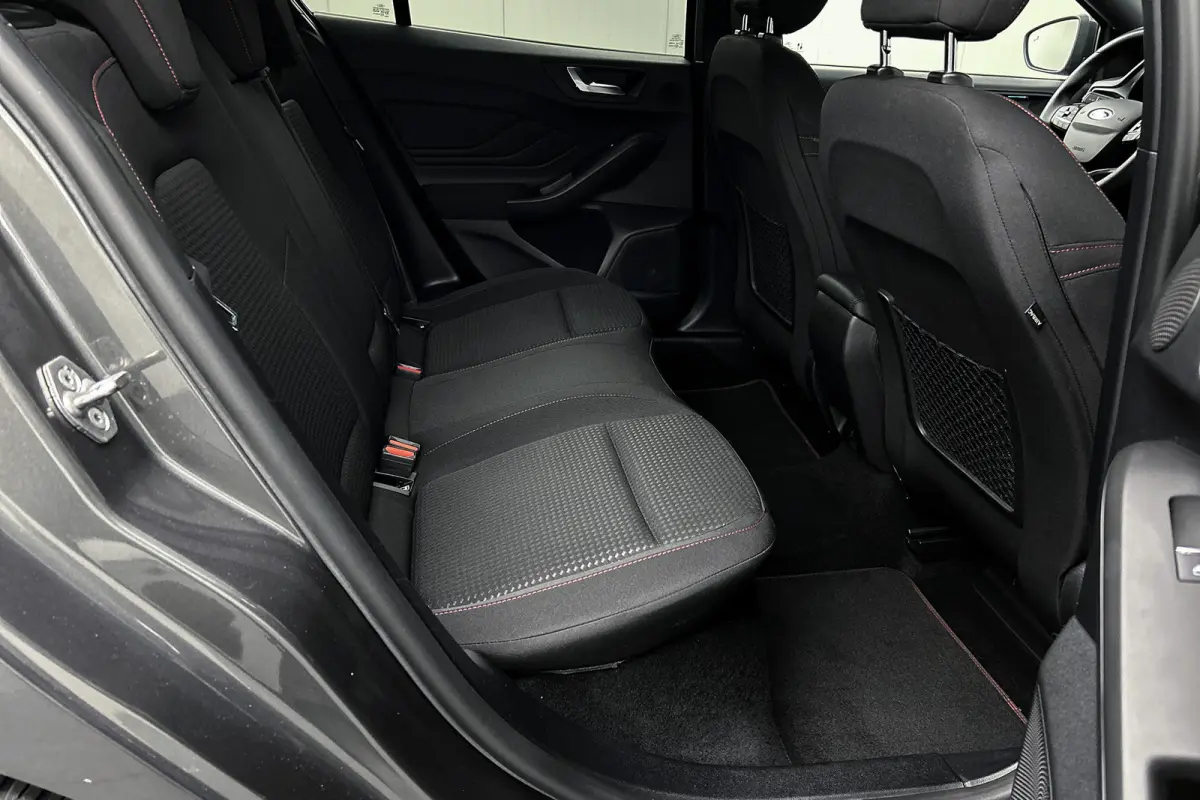 1.0 EcoBoost Hybrid ST Line X | Stoelverwarming | Adaptieve cruise control