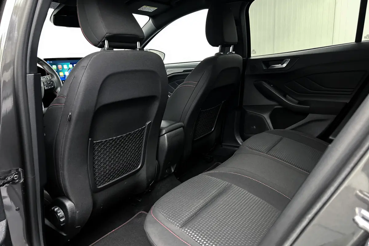 1.0 EcoBoost Hybrid ST Line X | Stoelverwarming | Adaptieve cruise control