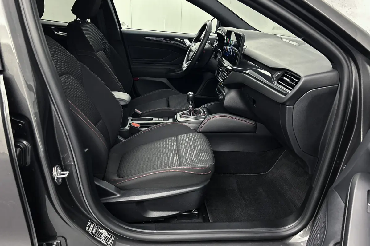 1.0 EcoBoost Hybrid ST Line X | Stoelverwarming | Adaptieve cruise control