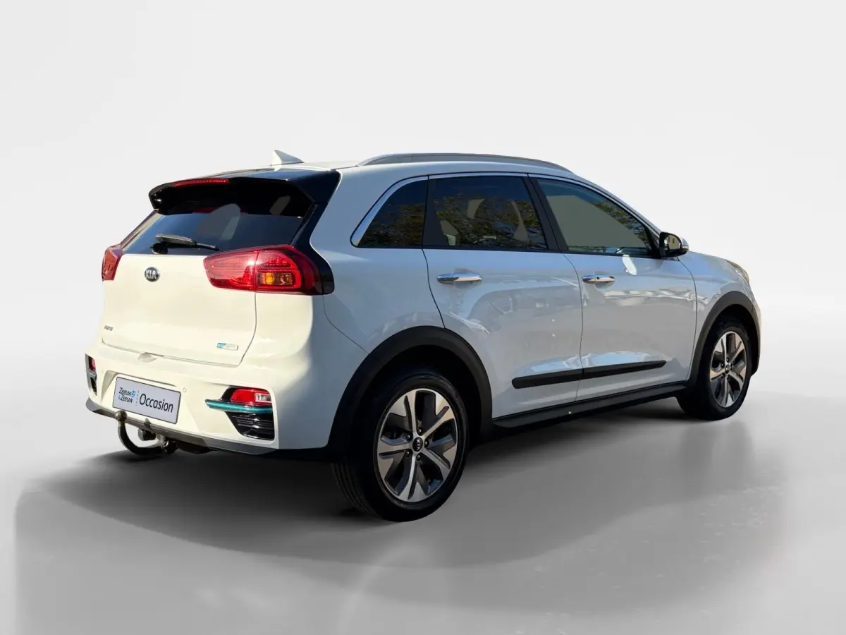 DynamicPlusLine 64 kWh | *1E EIGENAAR | *TREKHAAK | *BTW AUTO | *WARMTEPOMP | APPLE CARPLAY/ ANDROID AUTO | CAMERA | NAVI | STOEL/ STUURVERWARMING | PANODAK | CLIMA | ETC…