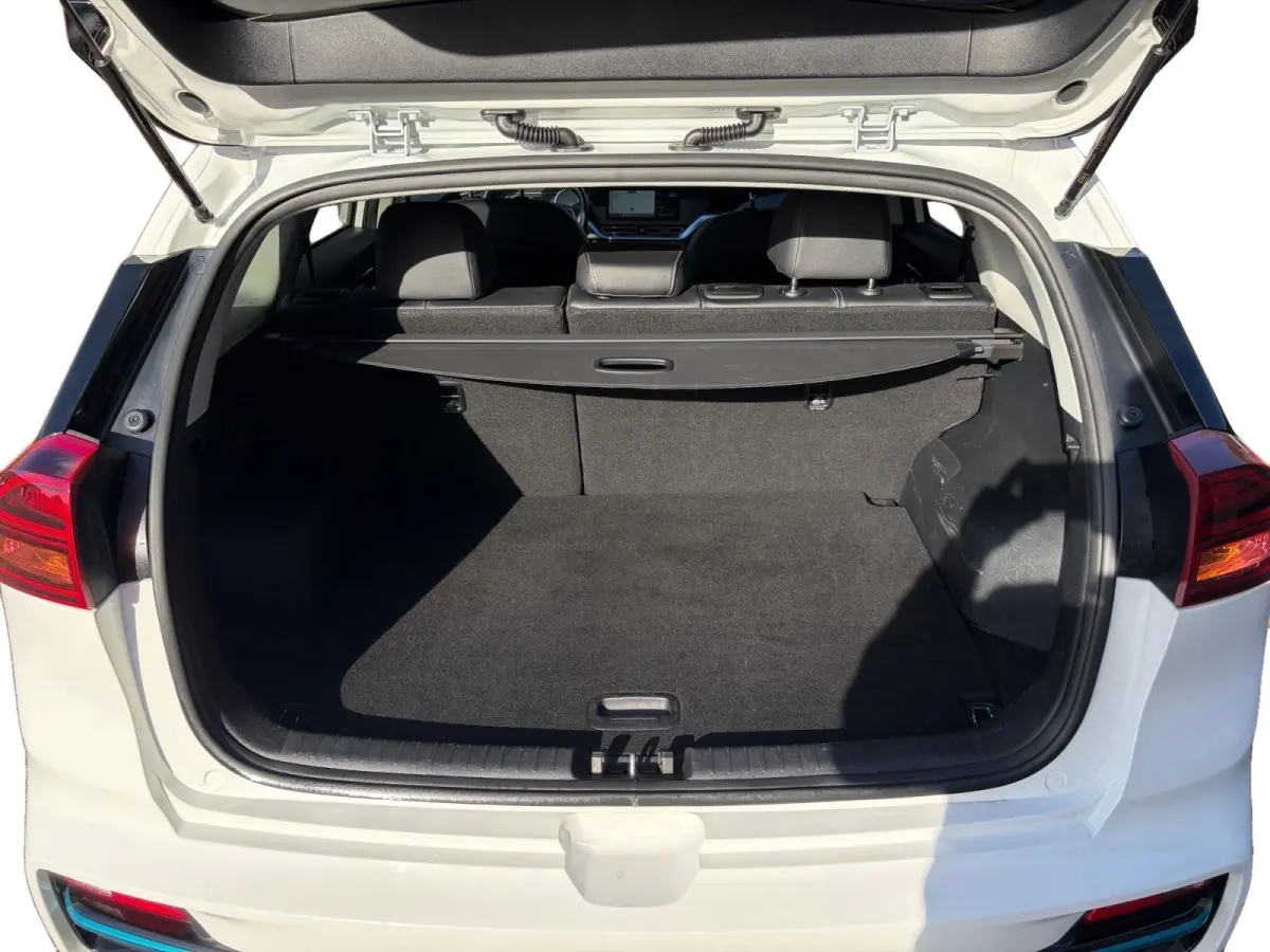 DynamicPlusLine 64 kWh | *1E EIGENAAR | *TREKHAAK | *BTW AUTO | *WARMTEPOMP | APPLE CARPLAY/ ANDROID AUTO | CAMERA | NAVI | STOEL/ STUURVERWARMING | PANODAK | CLIMA | ETC…