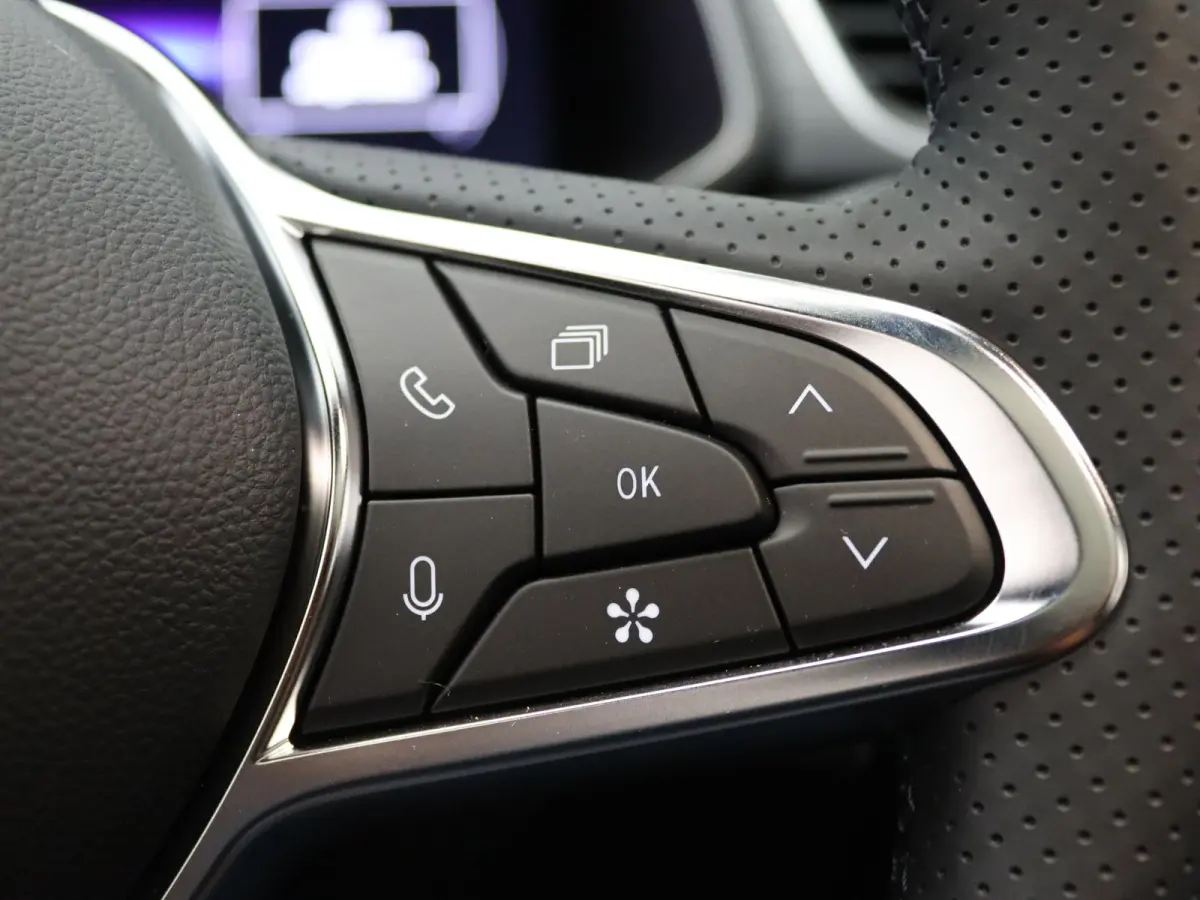 160pk HEV Instyle Apple Carplay/Android Auto | Climate